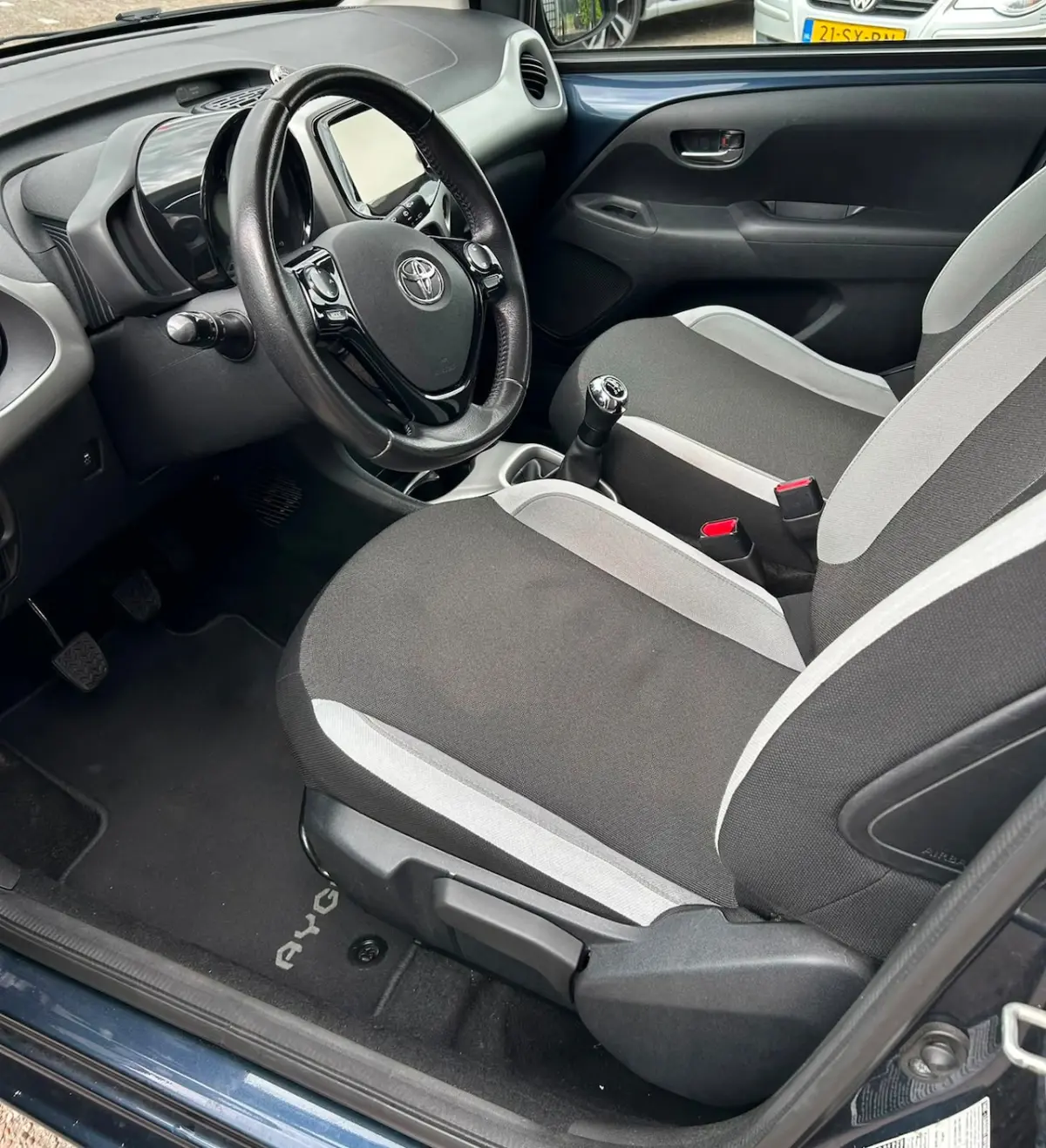 1.0 VVT-i x-play