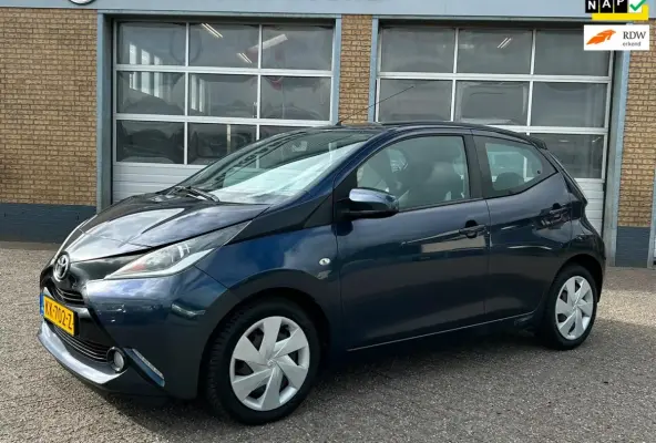 1.0 VVT-i x-play