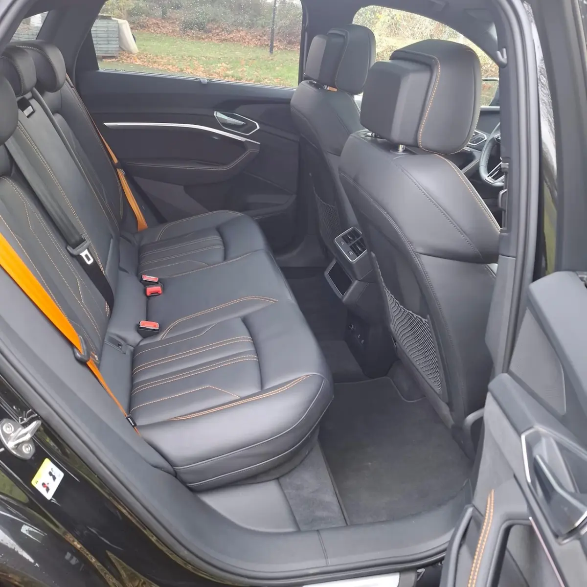 55 quattro S edition 95 kWh Black edition