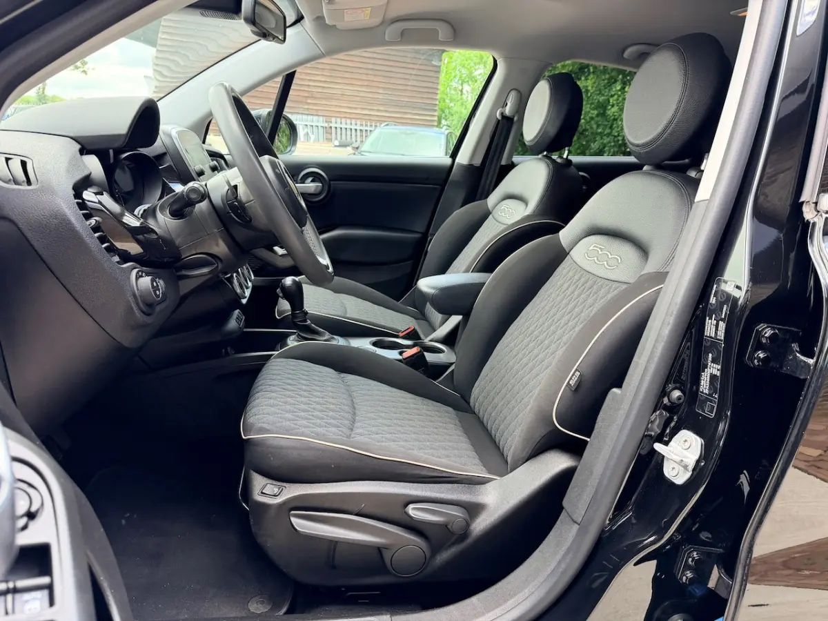 1.3 GSE City Cross | Autom | Navi | Led | Keyless |