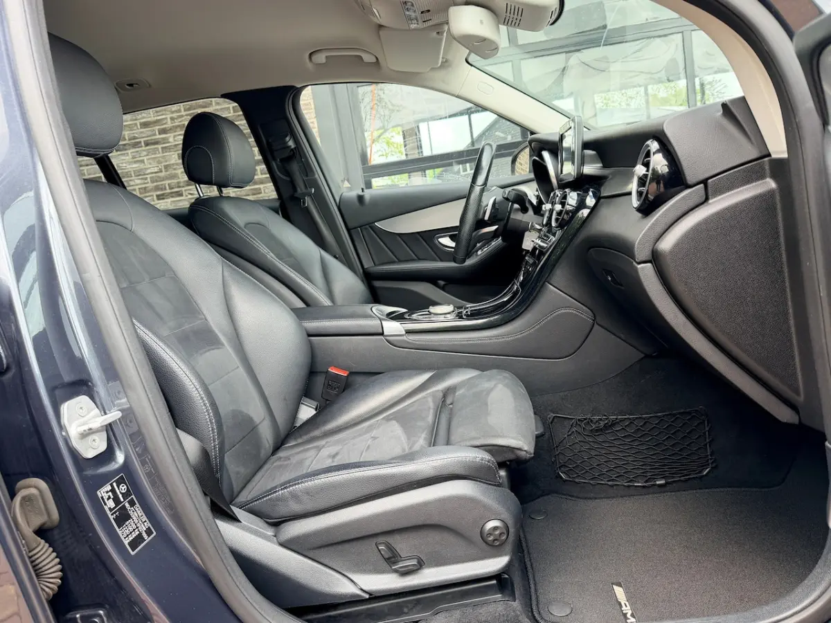 220 d 4MATIC Prestige | AMG | Autm | 1/2 Leer | Navi |