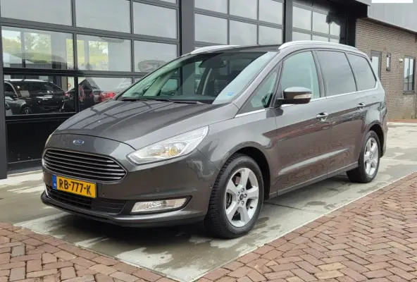 2.0 Titanium | 7 Persoon | Autm | Navi | Camera | Keyless |