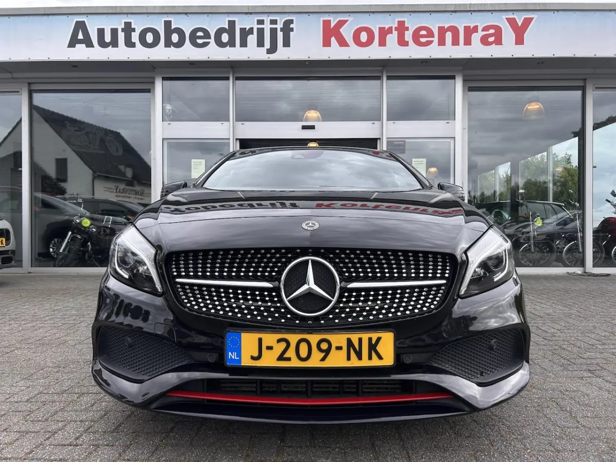 250 Sport AMG-line|keyless entry|dealer onderhouden|cruise control/sport interieur