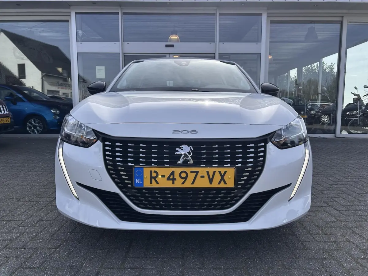 1.2 PureTech Active 100% dealer onderhouden/airco/Carplay/cruise control/nieuwstaat/enz
