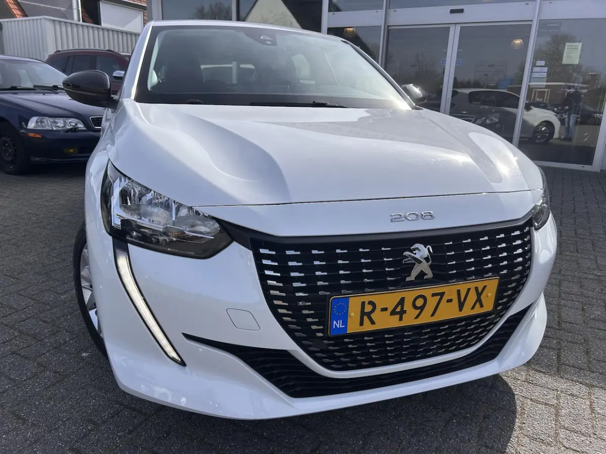 1.2 PureTech Active 100% dealer onderhouden/airco/Carplay/cruise control/nieuwstaat/enz