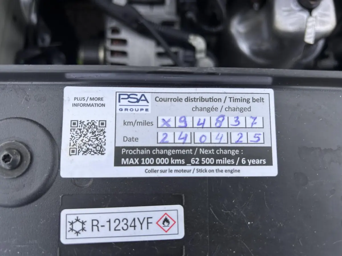 1.2 PureTech Active 100% dealer onderhouden/airco/Carplay/cruise control/nieuwstaat/enz