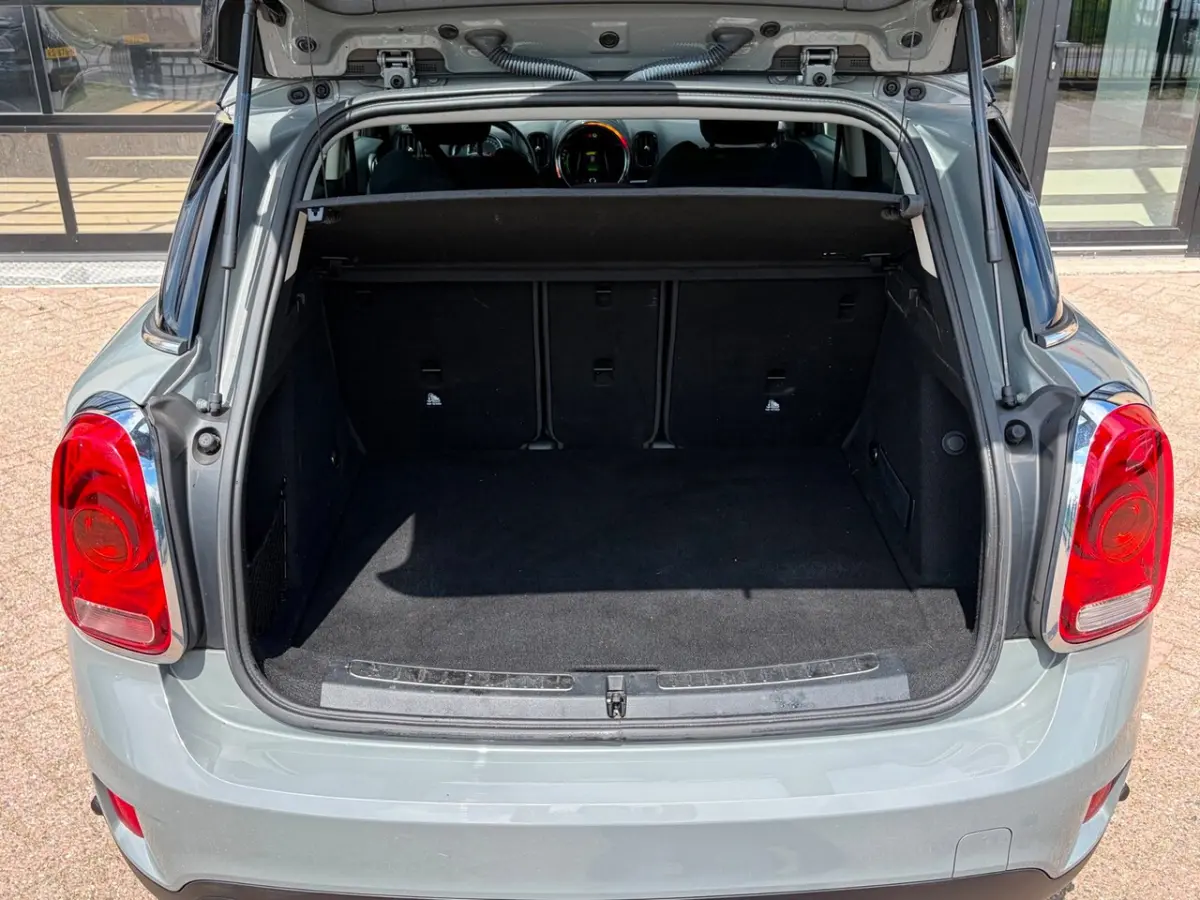 1.5 Cooper Dutch Made Edition / PDC / carplay