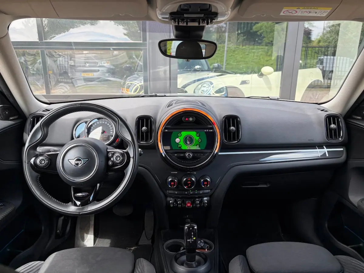 1.5 Cooper Dutch Made Edition / PDC / carplay