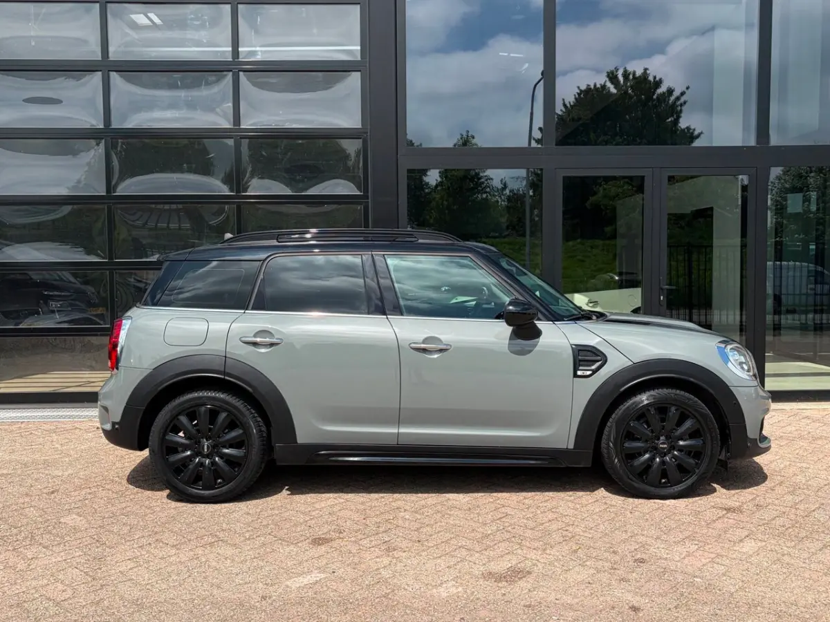 1.5 Cooper Dutch Made Edition / PDC / carplay