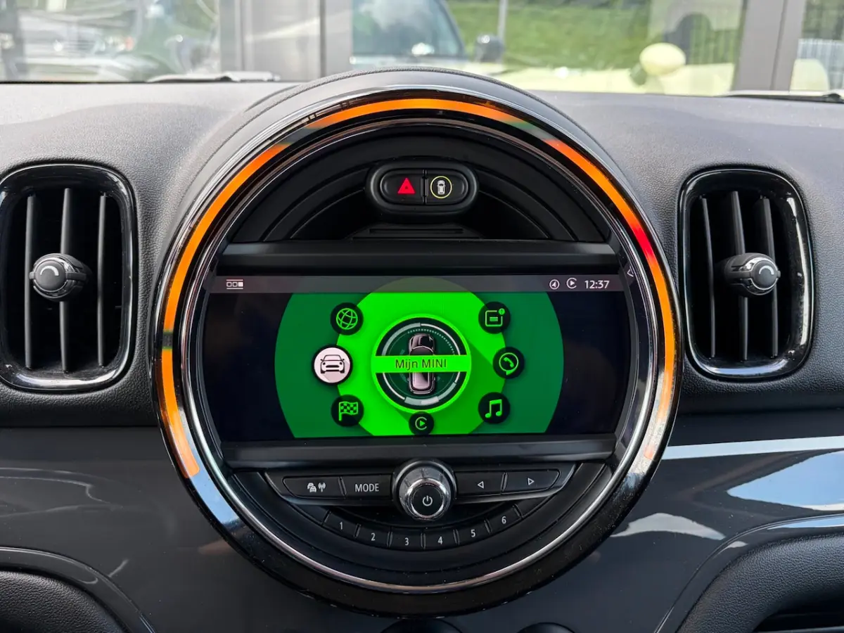 1.5 Cooper Dutch Made Edition / PDC / carplay