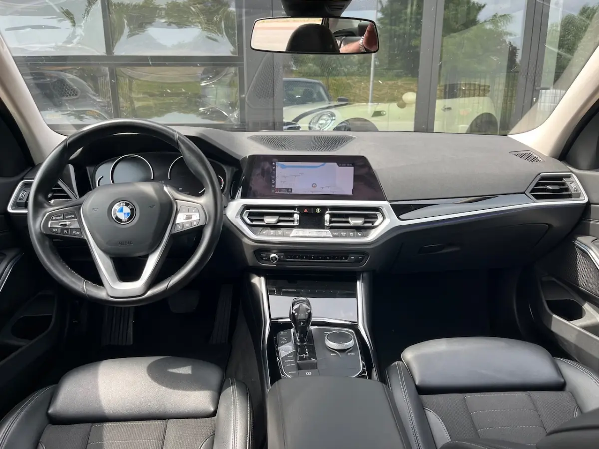 320i High Executive, Automaat, Dealer Onderhouden
