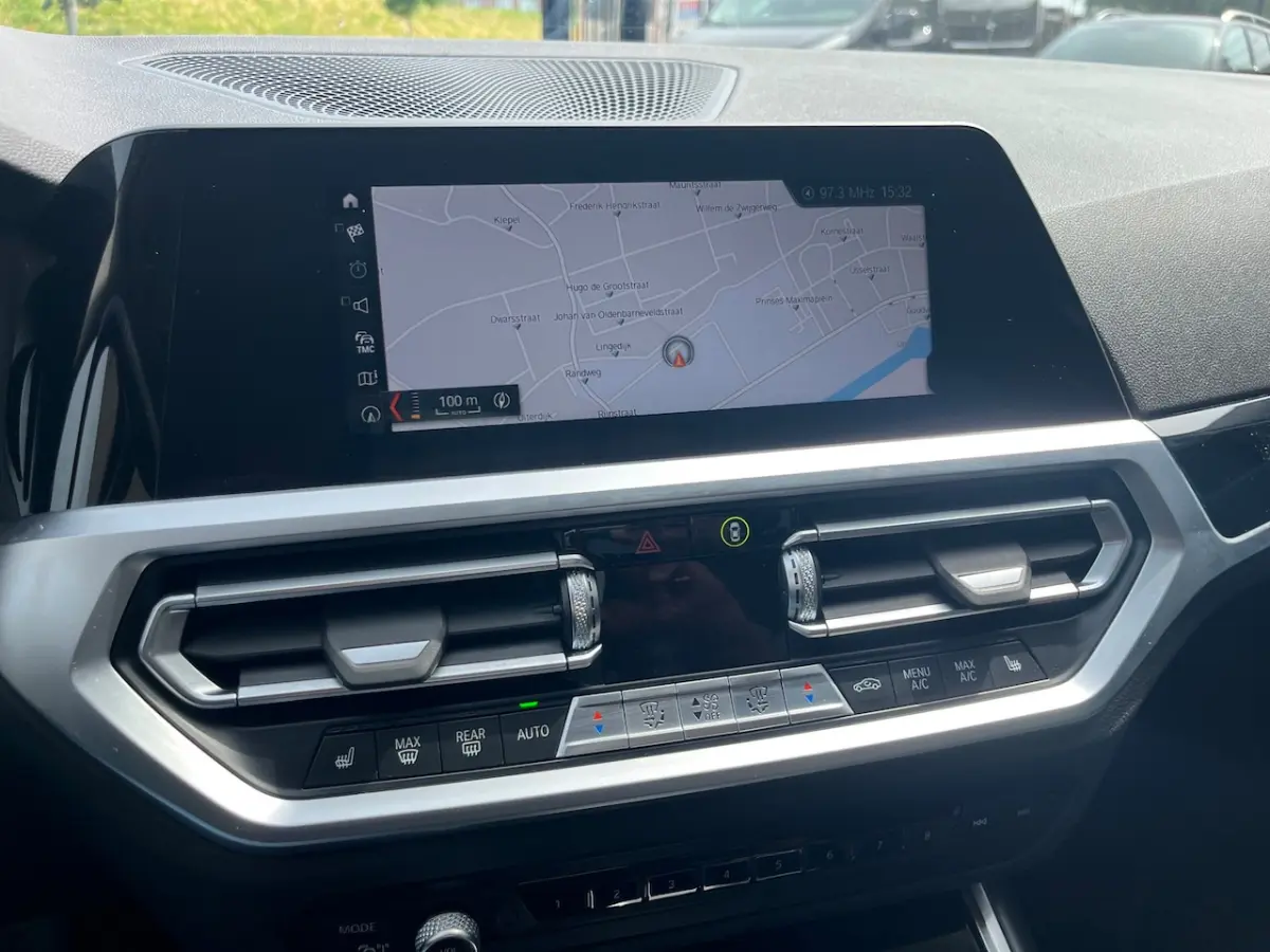 320i High Executive, Automaat, Dealer Onderhouden