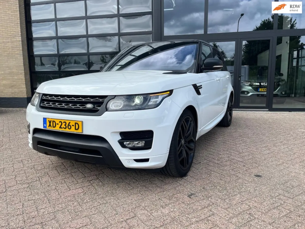 4.4 SDV8 Autobiography Dynamic, panodak, Leer