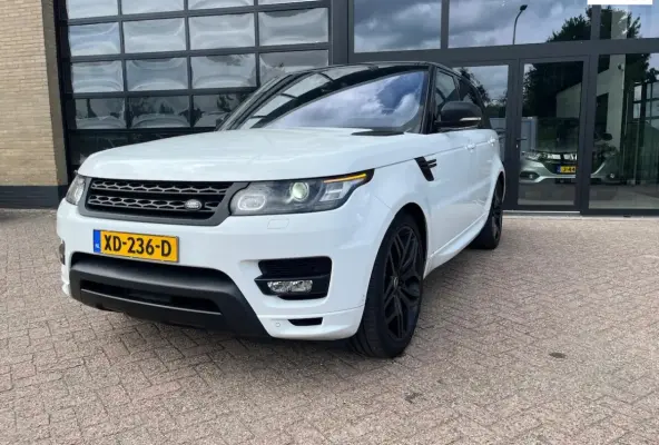 4.4 SDV8 Autobiography Dynamic, panodak, Leer