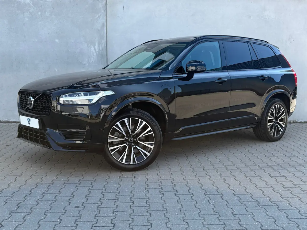 2.0 T8 Plug-in hybrid AWD Ultra Dark
