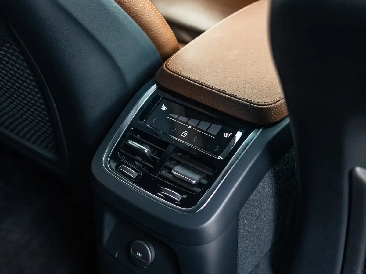 2.0 T8 Recharge AWD Inscription 360Â° 7 zits Trekhaak