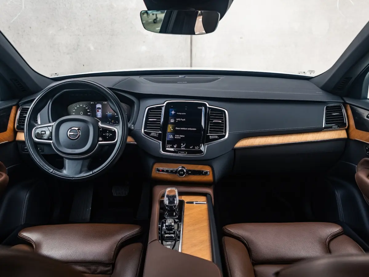2.0 T8 Recharge AWD Inscription 360Â° 7 zits Trekhaak