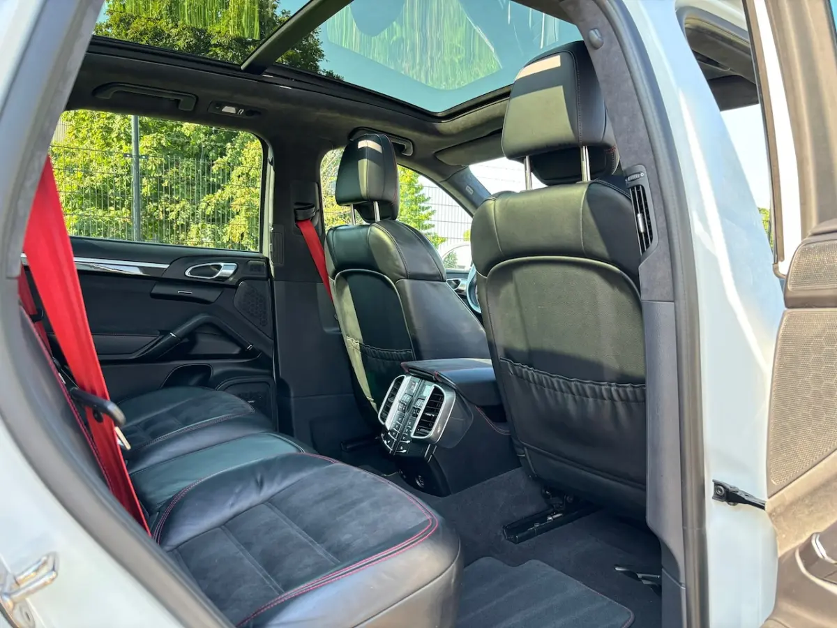 3.6 GTS Carbon Carplay Trekhk. 21inch Pano