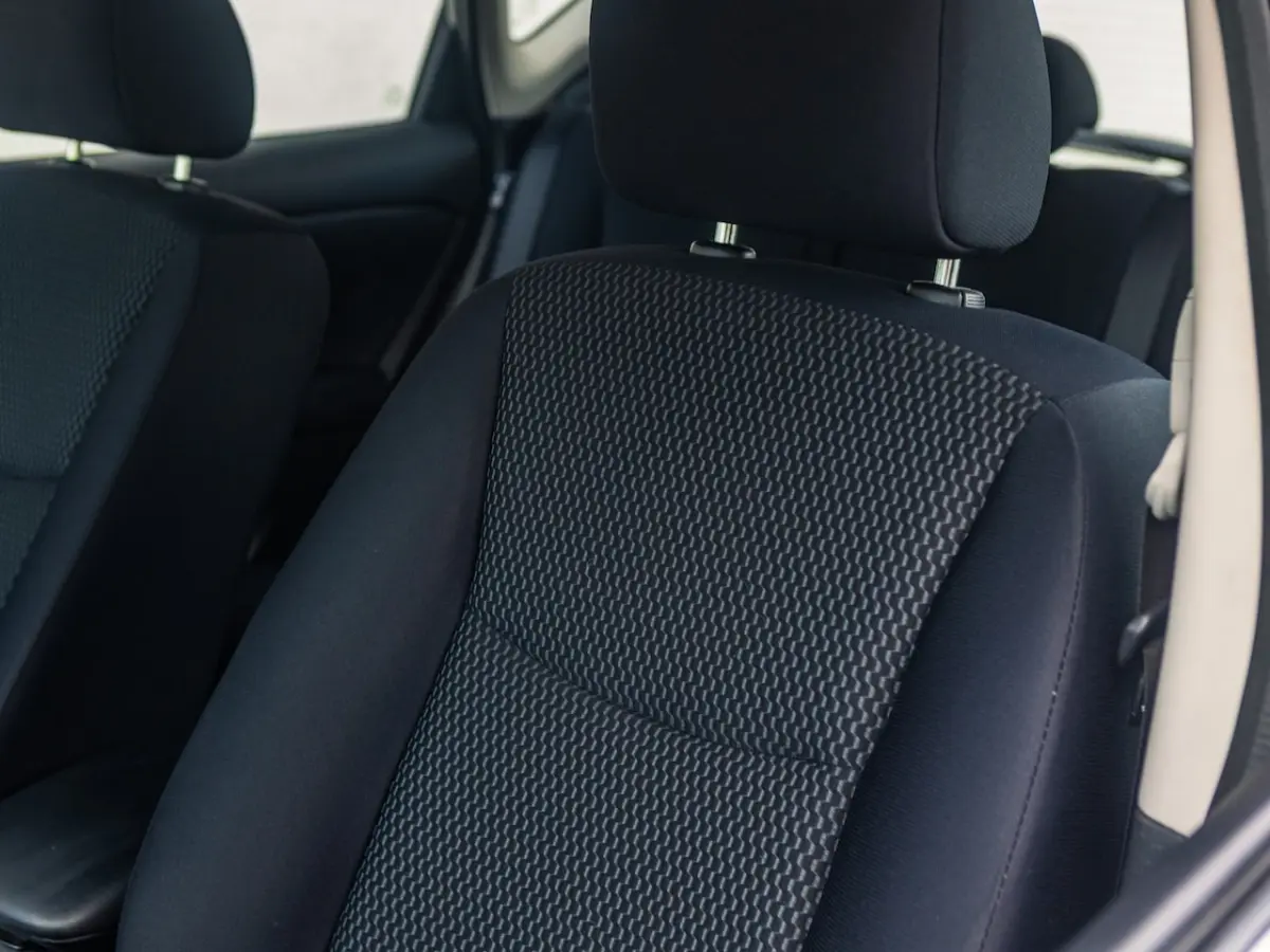 1.2 DIG-T Visia Airco Trekhaak Cruise control