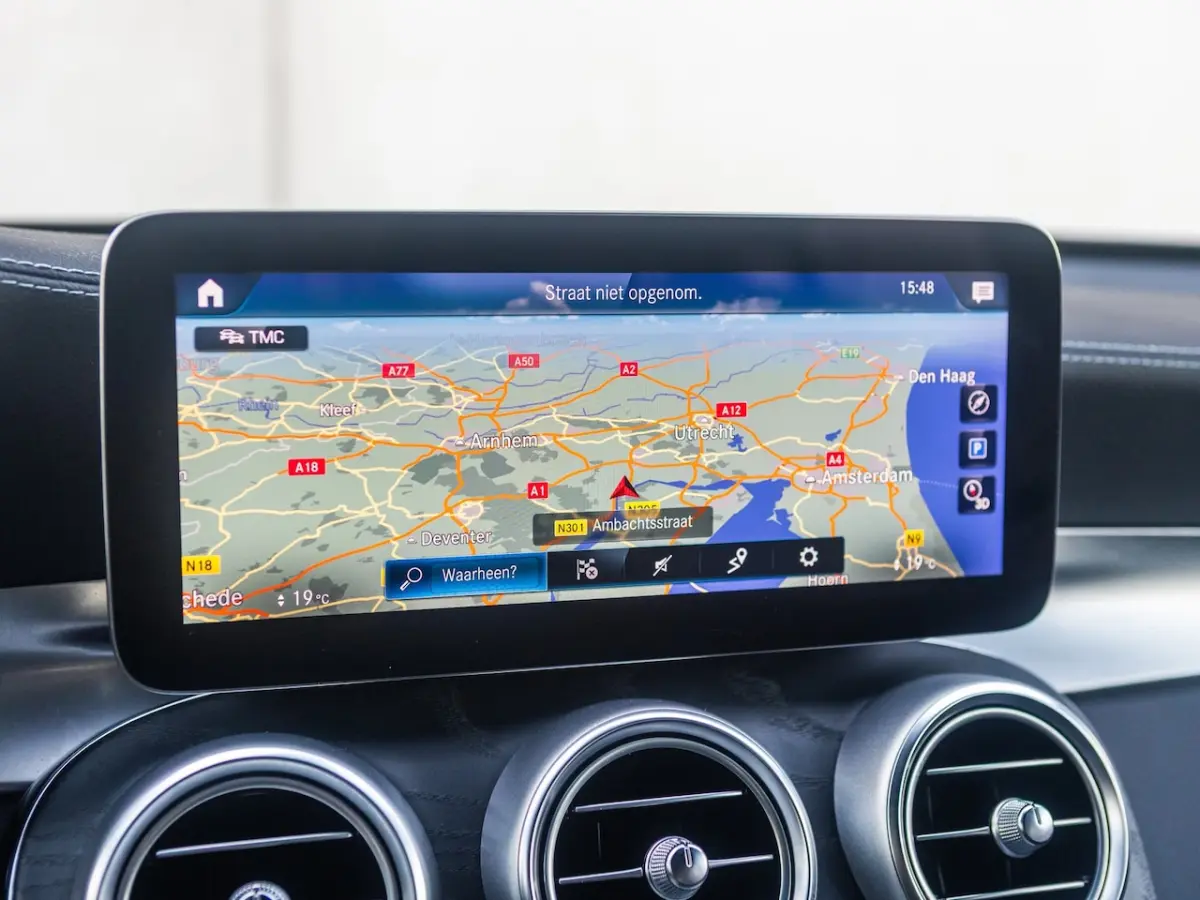 300e 4MATIC SOH-Test/ AMG/ MBUX/ Carplay
