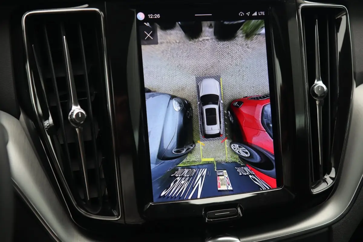 2.0 T6 Plug-in hybrid AWD Inscription / PANO / HUD / H&K / ACC / 360 / KEYLESS