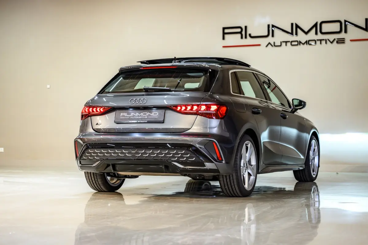 35 TFSI 3X S-Line | Keyless| Pano | Sonos |Matrix-Led | Camera|Zelf Parkeren|Dode Hoek Sen