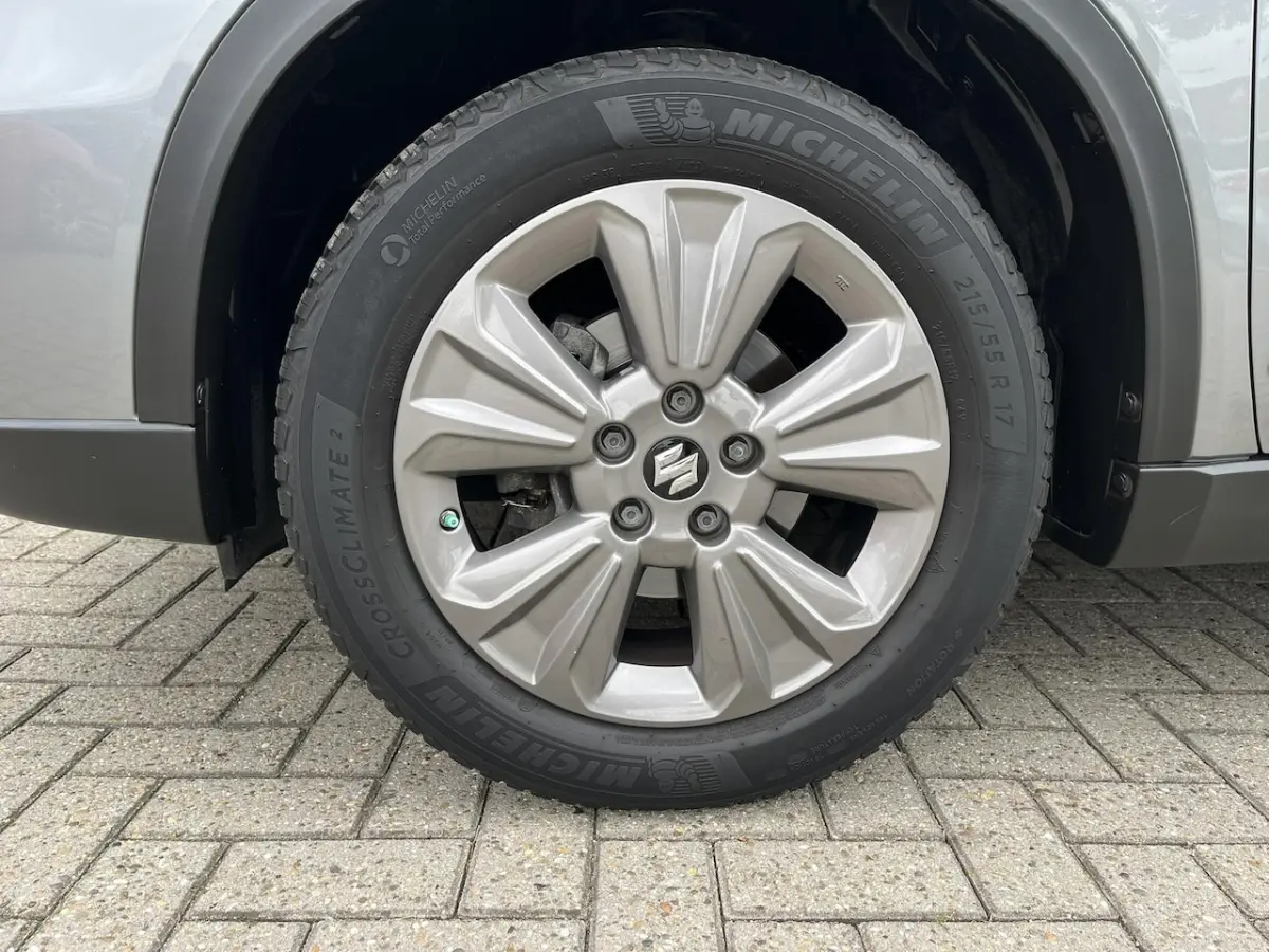 1.0 Boosterjet Select Automaat | All season Banden | Trekhaak | Dealeronderhouden |