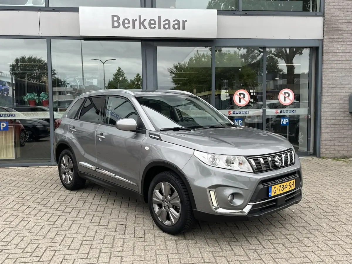 1.0 Boosterjet Select Automaat | All season Banden | Trekhaak | Dealeronderhouden |