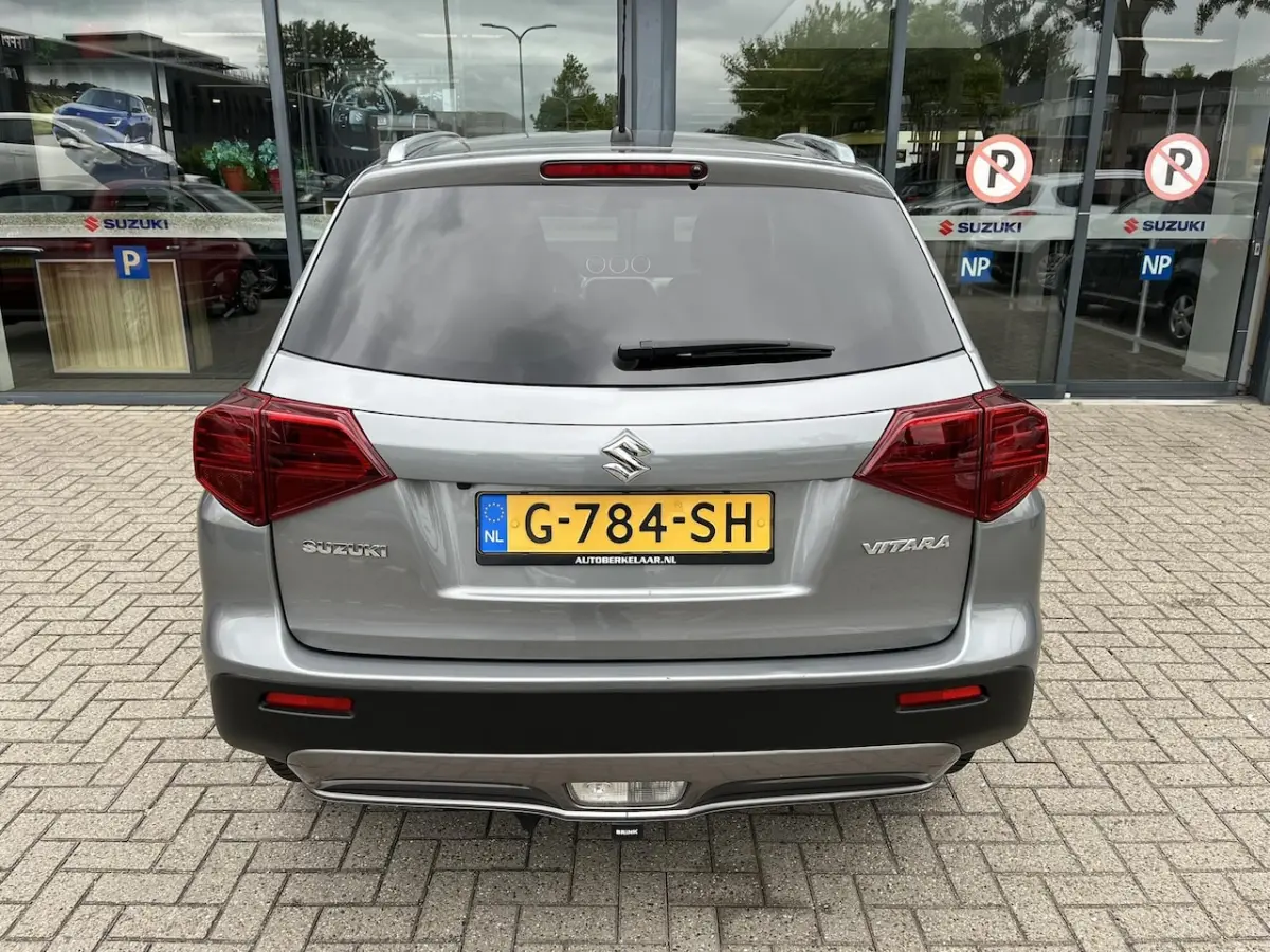 1.0 Boosterjet Select Automaat | All season Banden | Trekhaak | Dealeronderhouden |