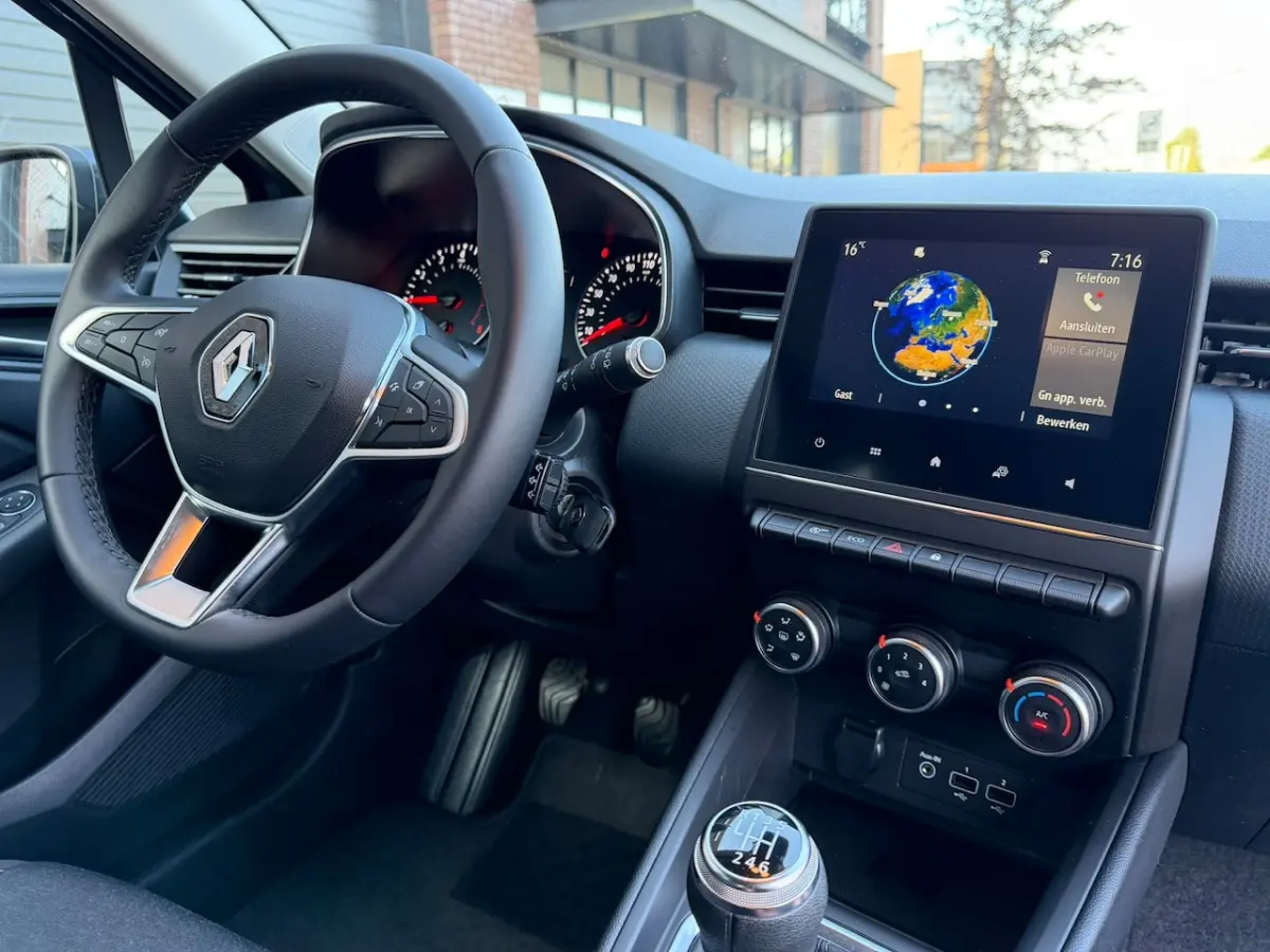 1.0 TCe Navigatie / Apple CarPlay - Android / 1e Eigenaar / ALL-Season banden / Cruise Con