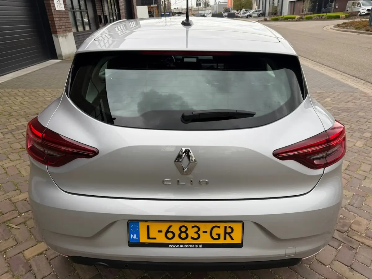 1.0 TCe / Navigatie / Apple CarPlay - Android / 1e Eigenaar / ALL-Season banden / Cruise C