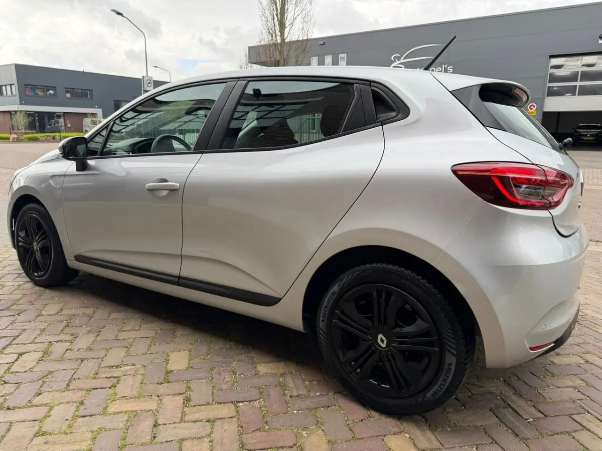 1.0 TCe / Navigatie / Apple CarPlay - Android / 1e Eigenaar / ALL-Season banden / Cruise C