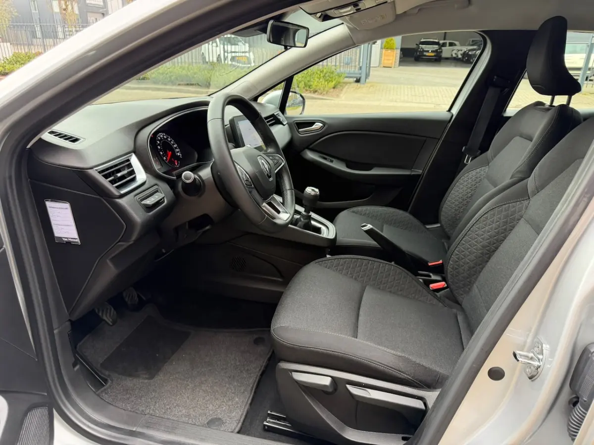 1.0 TCe / Navigatie / Apple CarPlay - Android / 1e Eigenaar / ALL-Season banden / Cruise C