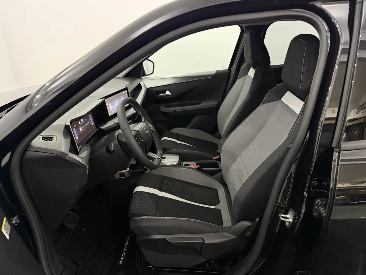 1.2 Turbo Hybrid GS 7p. Camera, Navi, Winterpakket, Cruise control, Rijstrook correctie, V