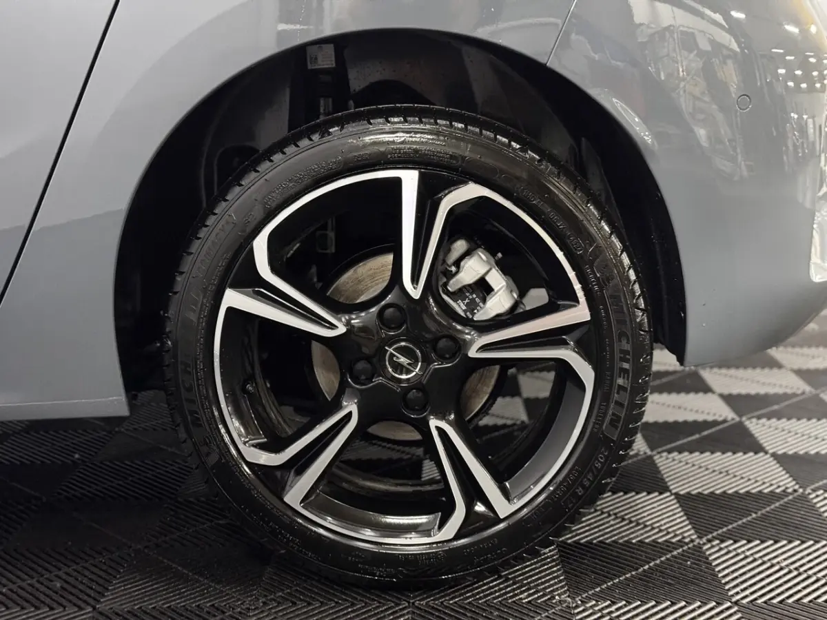 1.2 Turbo Hybrid GS 110 pk Half leder, Camera, Winterpakket, Rijstrook correctie, Cruise c