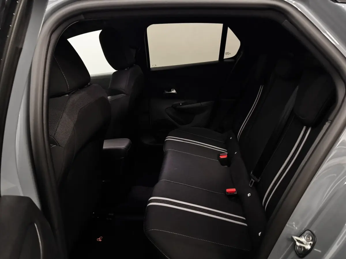 1.2 Turbo Hybrid GS 110 pk Half leder, Camera, Winterpakket, Rijstrook correctie, Cruise c