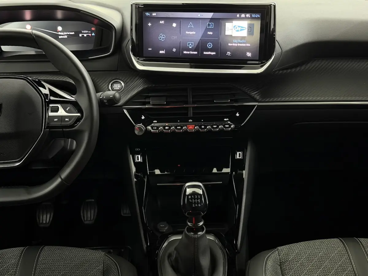 1.2 PureTech 100 Allure 360 Camera, Navi, Stoelverwarming, Keyless start, Cruise control,