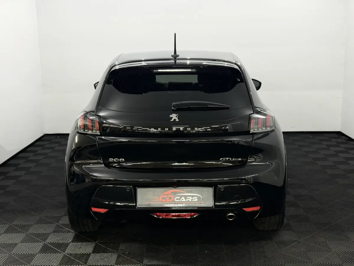 1.2 PureTech GT-Line Camera, Navi, Keyless start, Virtual desk, Cruise control, Half leder