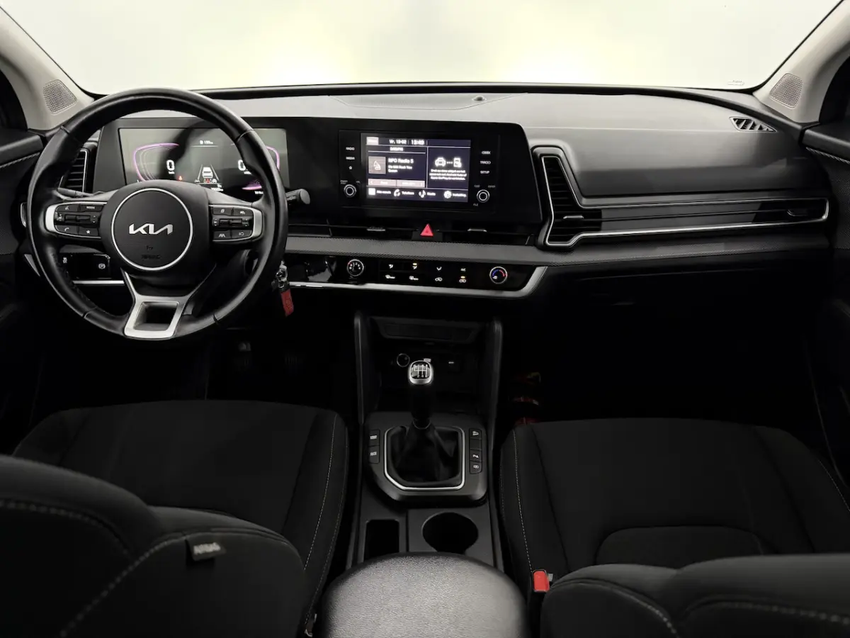 1.6 T-GDi MHEV ComfortLine Camera, Apple carplay, Rijstrook correctie, A start stop, Licht