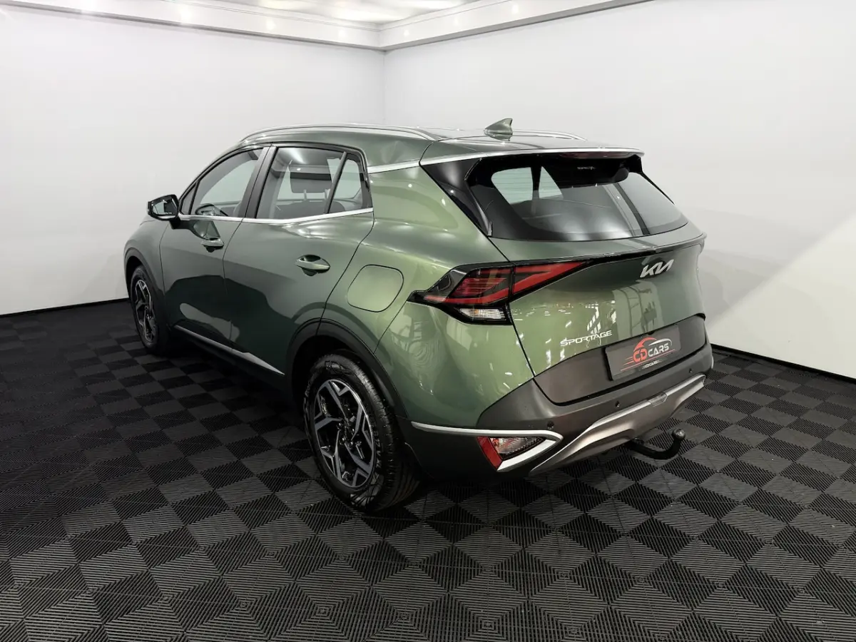 1.6 T-GDi MHEV ComfortLine Camera, Apple carplay, Rijstrook correctie, A start stop, Licht