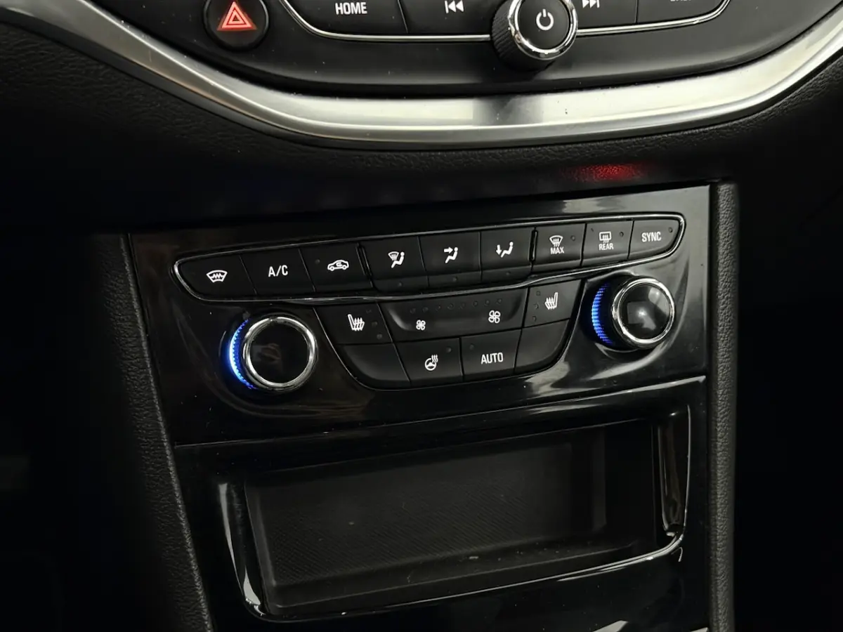 1.5 CDTI Elegance Half leder, Navi, Camera, Stoelverwarming/Stuurverwarming, Keyless start