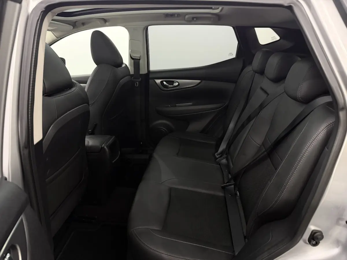 1.2 Tekna 17" Pano, Half leder, 360 Camera, Navi, Keyless start, Cruise control, A start s