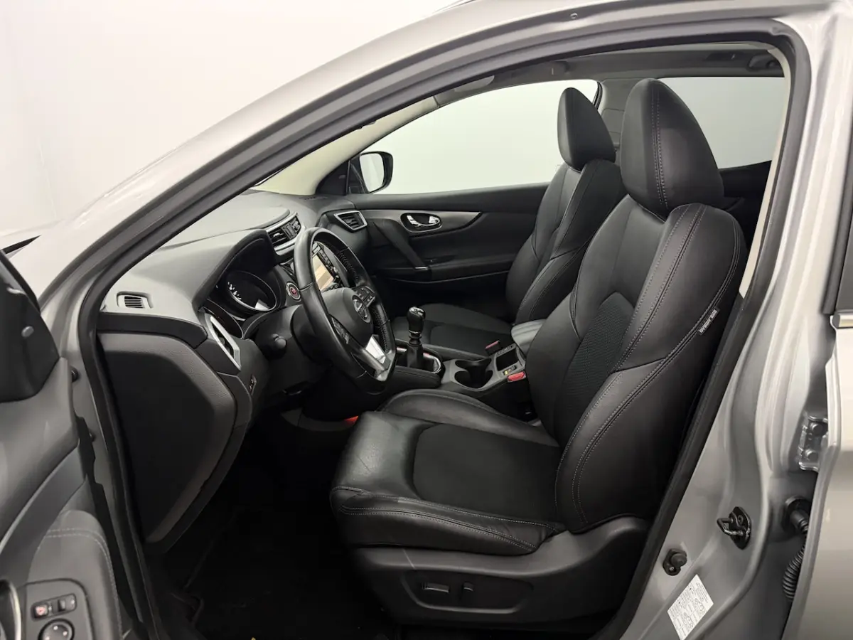 1.2 Tekna 17" Pano, Half leder, 360 Camera, Navi, Keyless start, Cruise control, A start s