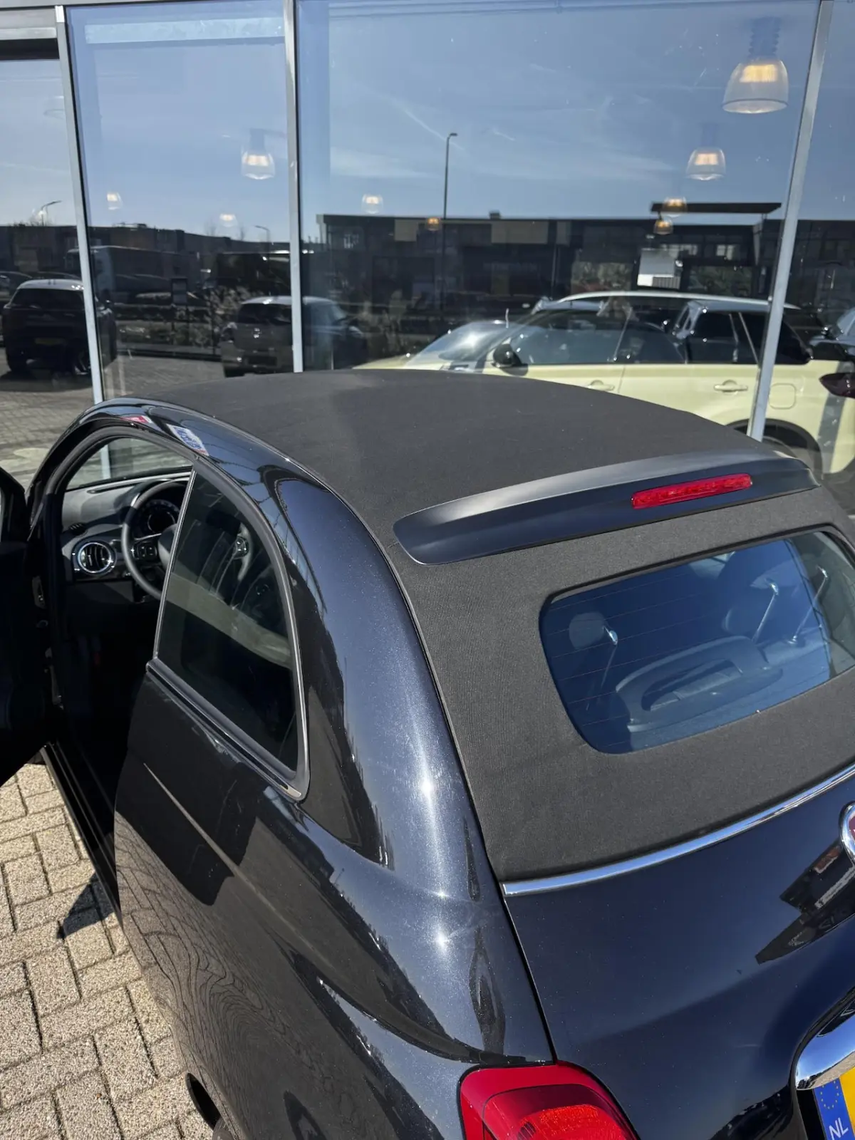 1.0 Hybrid Dolcevita Finale | Cabrio | Parkeersensoren |
