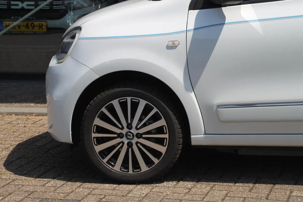 82PK-INTENS-CABRIO-35DKM-CARPLAY-CAMERA-LMV-100% ELEKTR.-