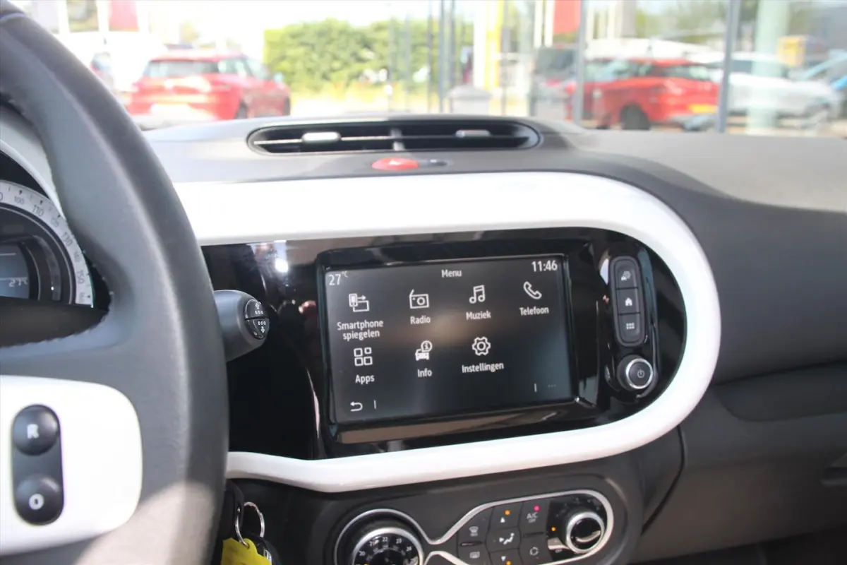 82PK-INTENS-CABRIO-35DKM-CARPLAY-CAMERA-LMV-100% ELEKTR.-