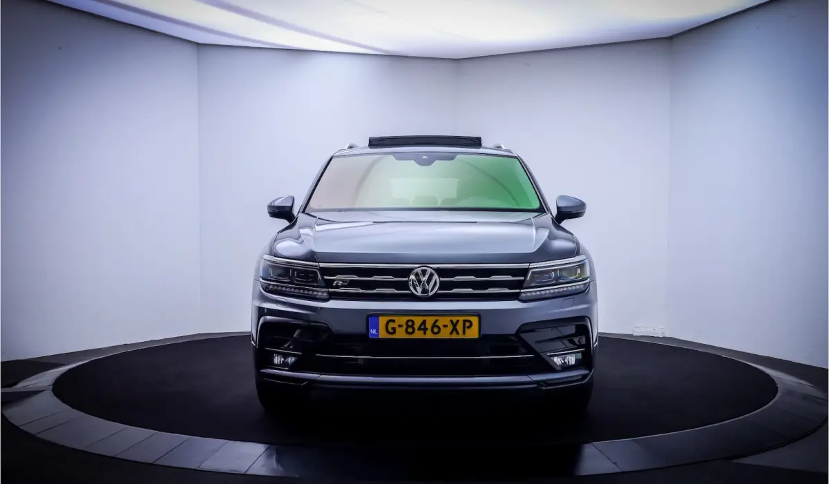 2.0 TSI 4Motion 7p R-LINE Highline PANO | FULL LED | CAMERA | VIRTUAL | CARPLAY | ELEK TRE