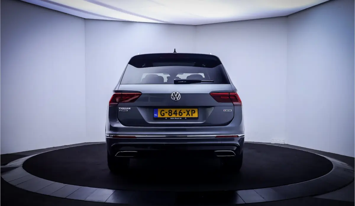 2.0 TSI 4Motion 7p R-LINE Highline PANO | FULL LED | CAMERA | VIRTUAL | CARPLAY | ELEK TRE
