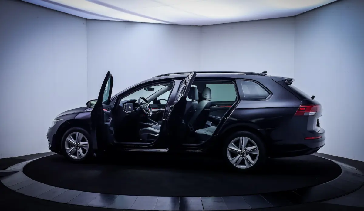 1.0eTSI DSG LIFE COMFORT FULL LED | CARPLAY | ACC | NAVI | ELEK TREKHAAK. | PDC V+A | AMBI