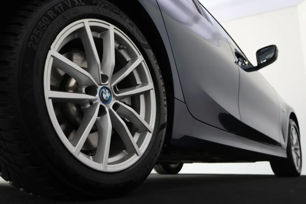 320e SPORTLINE Edition SOH 89% | FULL LED | 1/2LEDER SPORT | HIFI